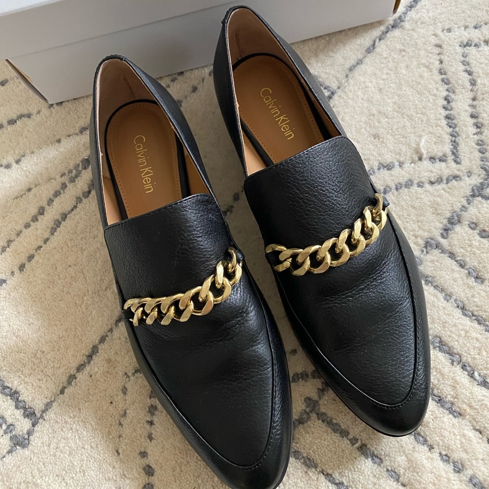 Calvin Klein Fanna Chain Loafers size 7.5